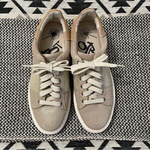 OTBT Normcore Leather Lightweight Tan Shimmer Sneakers Sz-8